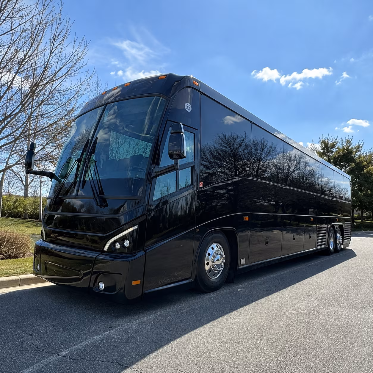 group airport shuttles for laredo s business and trade community