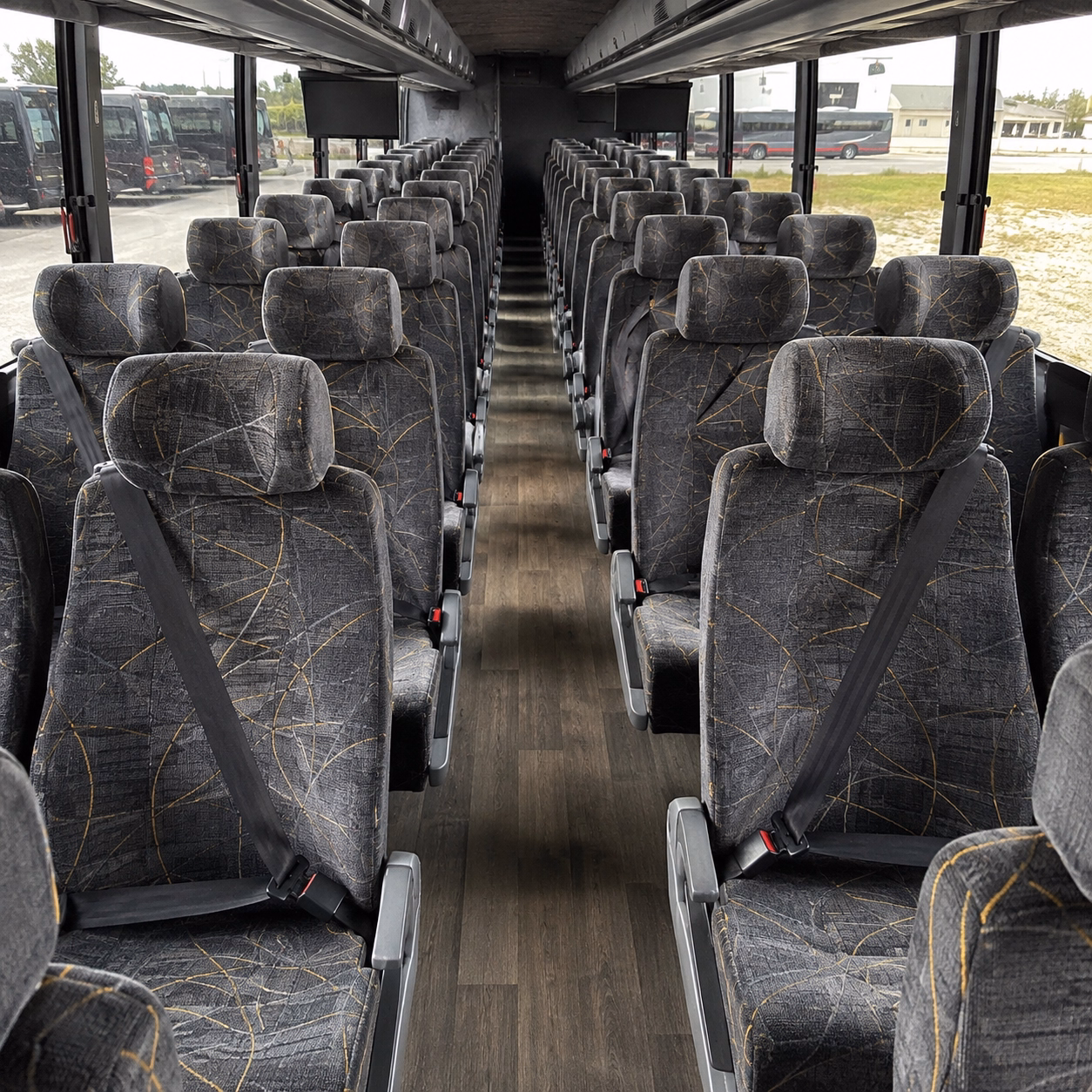 laredo bus rental service area