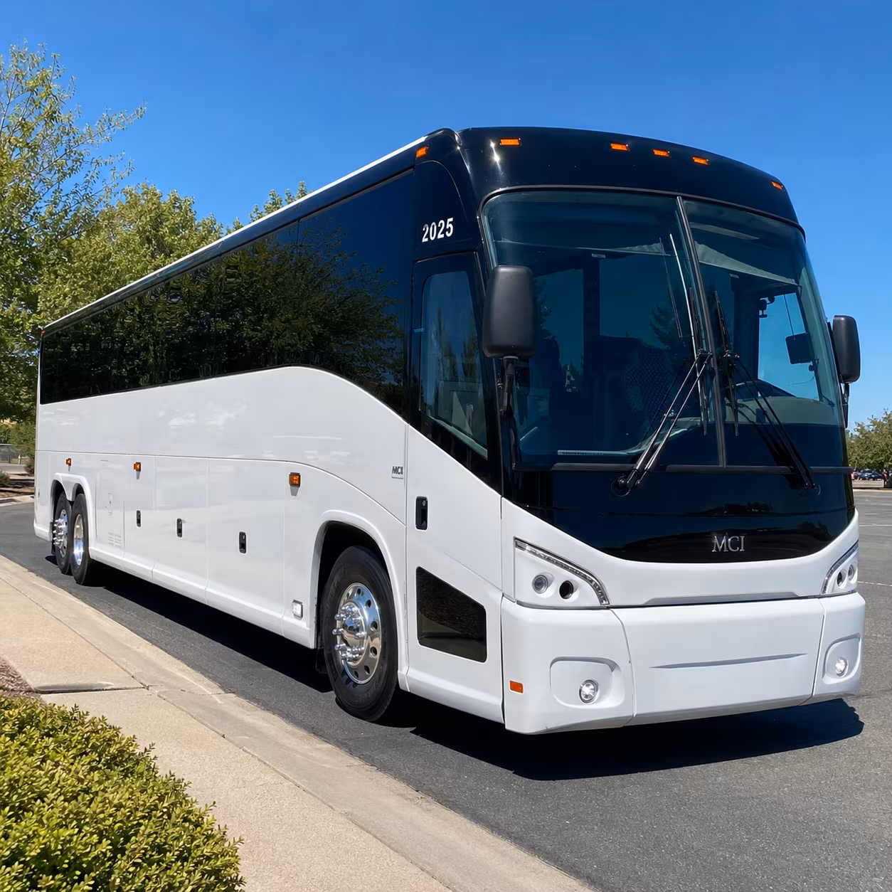 laredocoachbuscompany com connects you to long distance bus options heading east and south from laredo